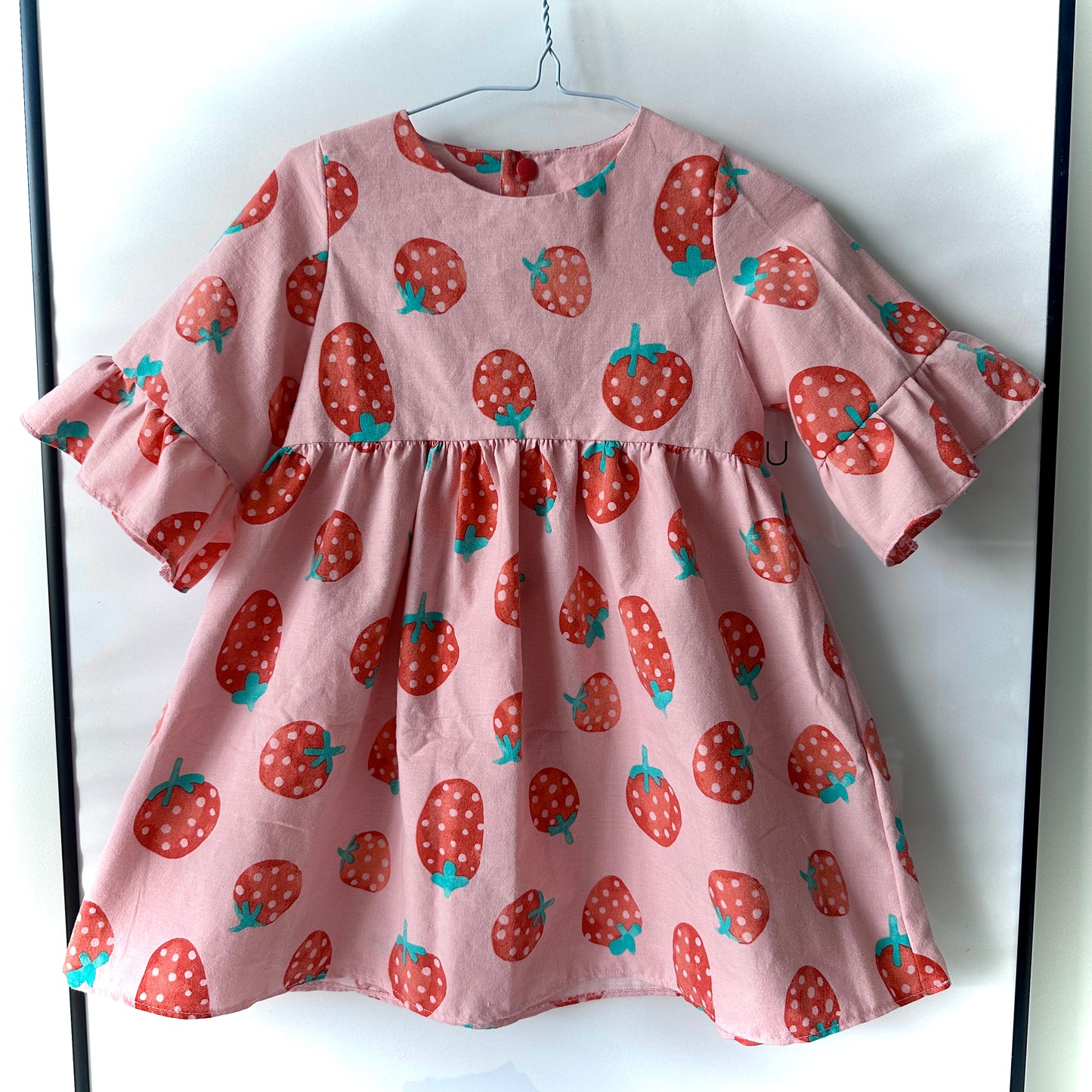 Handmade Smock Dress with Ruffles (2–3 Years) – Strawberry Print