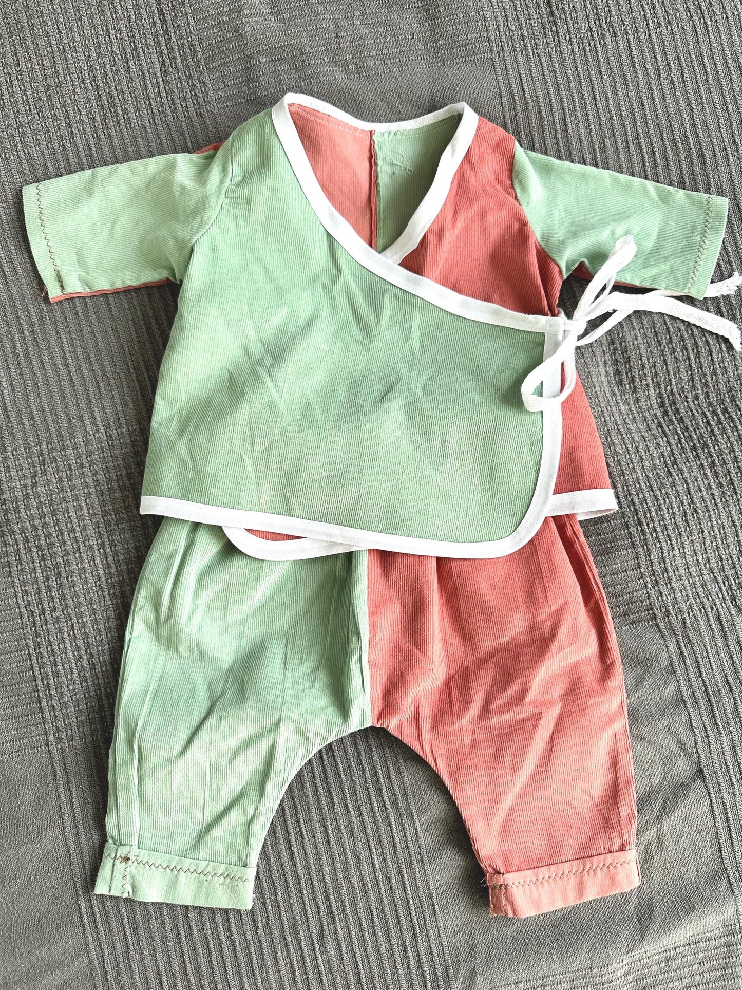 Handmade Baby Tunic & Bottoms Set – Upcycled Needlecord (0-3 Months)