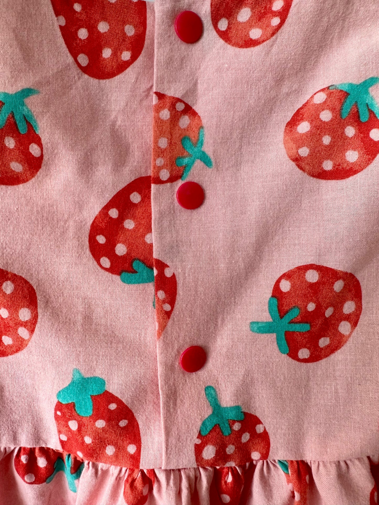 Handmade Smock Dress with Ruffles (2–3 Years) – Strawberry Print