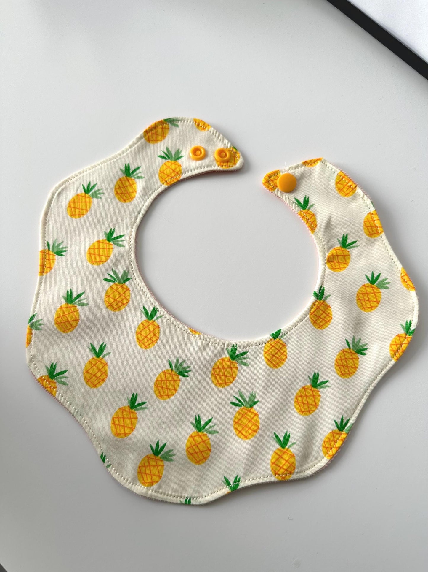 Pineapple Baby Collar / Bib (6-12 months)